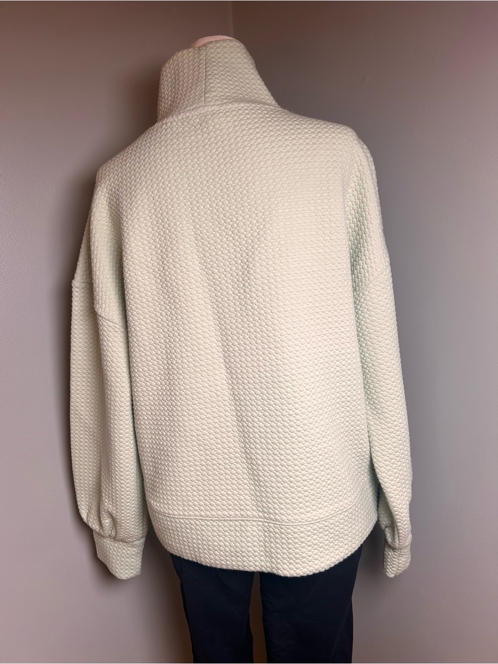 CALIA by Carrie Underwood
Textured Cowl Neck Pullover Size
Small - Picture 8 of 12